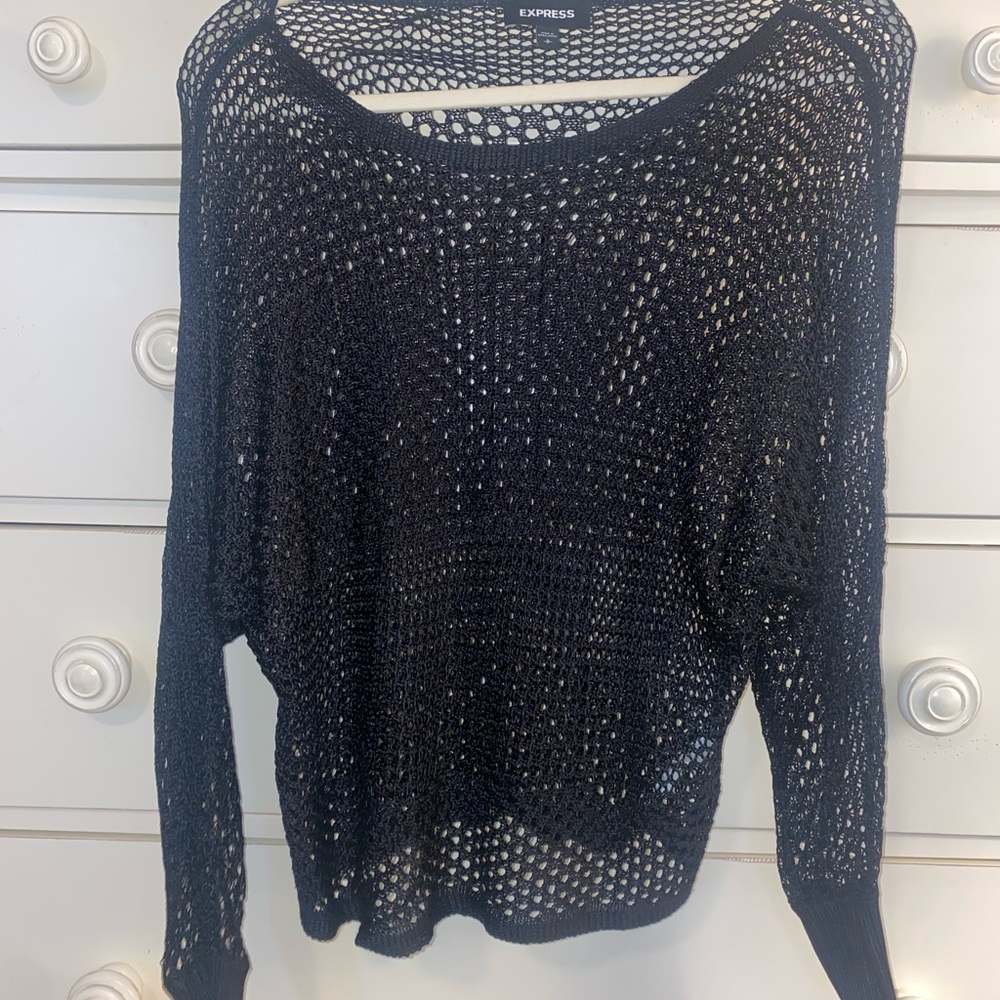 Express fishnet runic. Black. Small